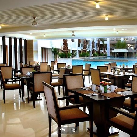 Stylish 2 Bedroom Penthouse Apt, Newly Refreshed, 50 Mbps, Pool, Gym, Resto كوتا المظهر الخارجي الصورة