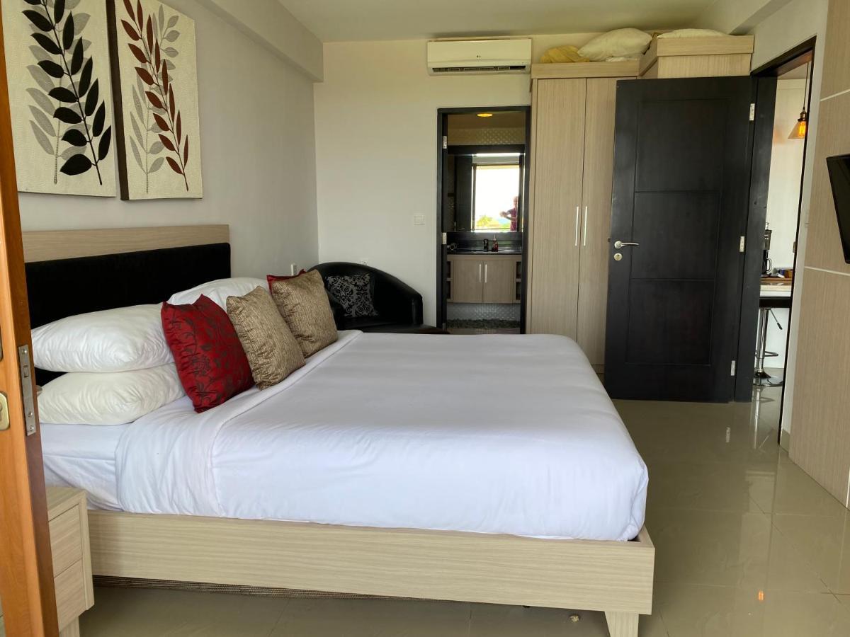 Stylish 2 Bedroom Penthouse Apt, Newly Refreshed, 50 Mbps, Pool, Gym, Resto كوتا المظهر الخارجي الصورة